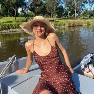 Meet your Posher, Alice